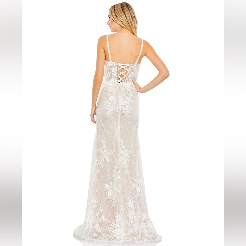 NWT $898 Size 12 Mac Duggal Floral Applique Sleeveless Mermaid Gown - Picture 3 of 3